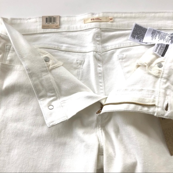 Levi’s Women’s 711 Skinny in white-NWT - Picture 7 of 9
